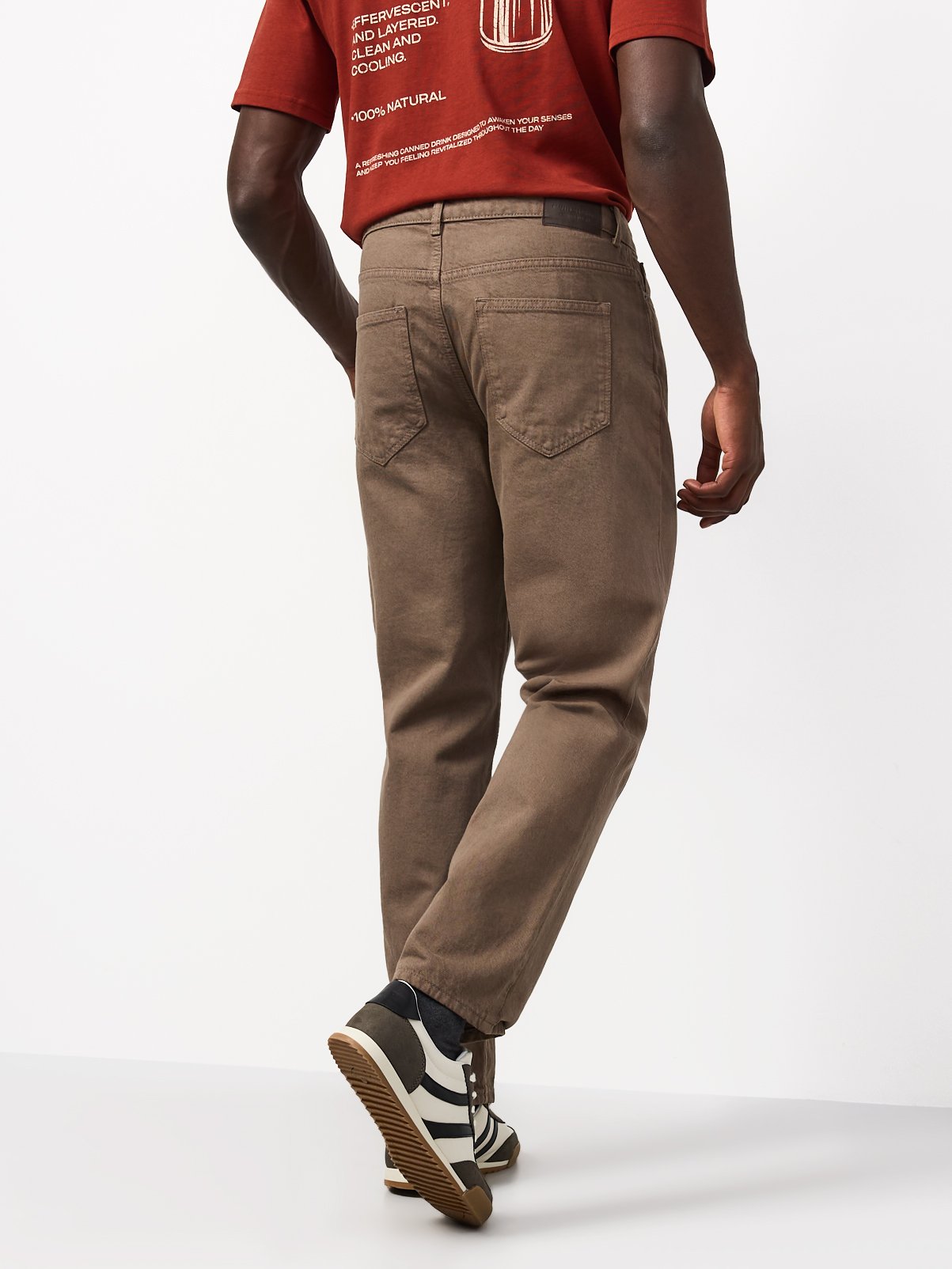 Brown Straight Leg Jeans 42L - Image 6 thumbnail